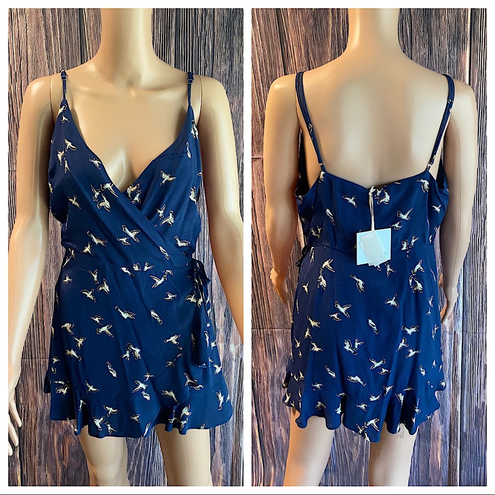 Honey Belle NWT size large bird boho pattern navy blue & cream color romper